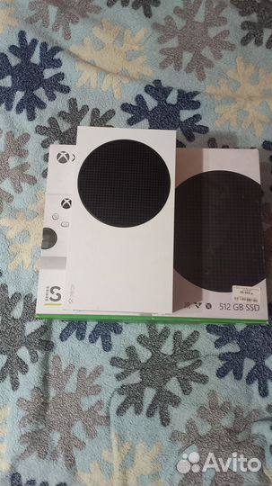 Продаю xbox серия S игровая приставка