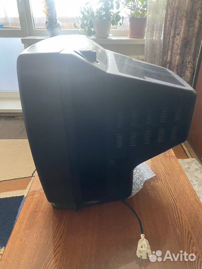 Продам телевизор