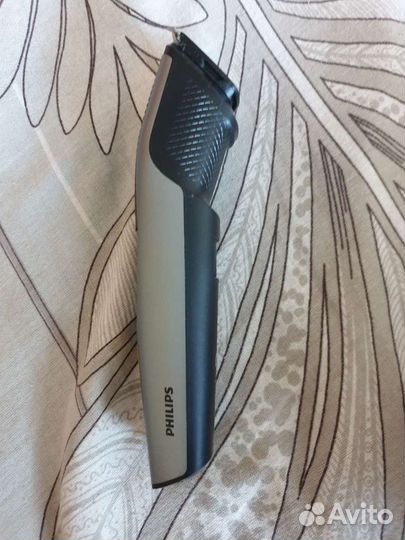 Триммер для бороды philips