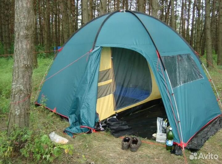 Палатка трехместная Tramp bell 3 V2