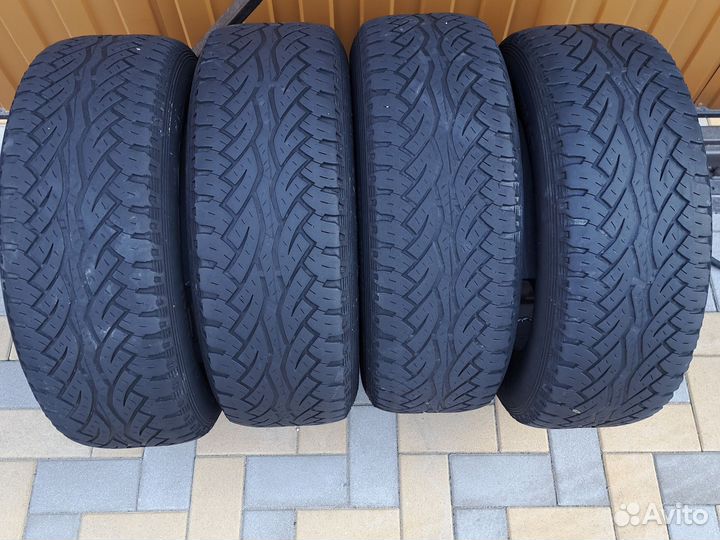 Continental ContiCrossContact AT 215/65 R16 98T