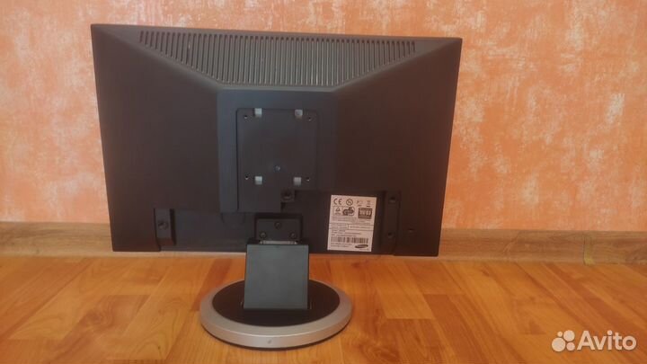 Монитор samsung 940nw