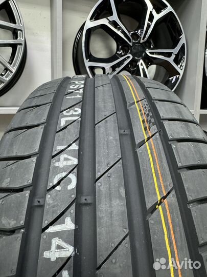 Kumho Ecsta PS71 265/45 R21 108W