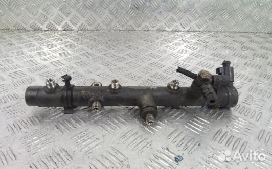 Топливная рампа дизельная audi A8 D3 (1BS08BB01)