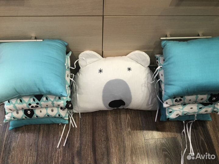 Подушки-бортики в кроватку малышу