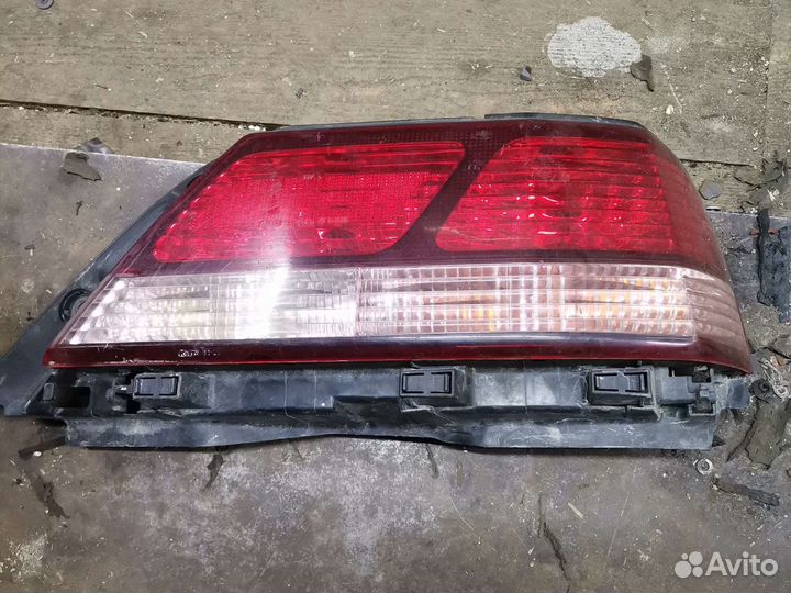 Задний правый стоп на кресту 105