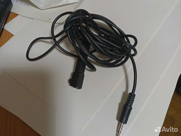 Для смартфонов провод