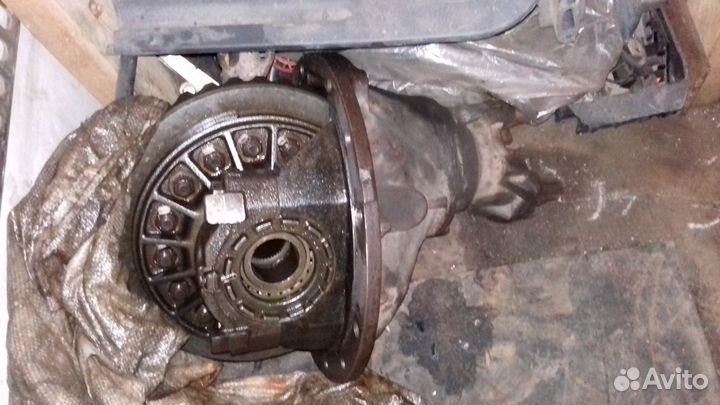 Редуктор задний Итон 404 передаточное 3.55 б/у