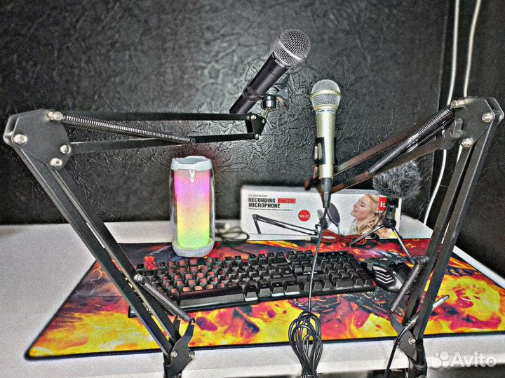 Микрофонная стойка 80см для блогера Универсальная