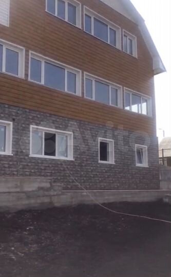 Коттедж 350 м² на участке 15 сот.