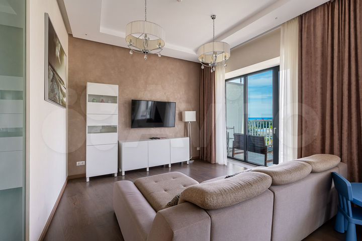 3-к. квартира, 105 м², 7/27 эт.