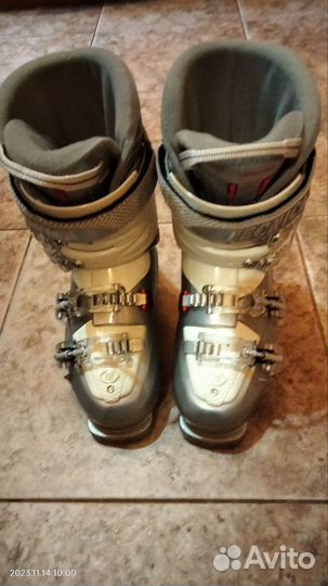 Горнолыжные ботинки женские