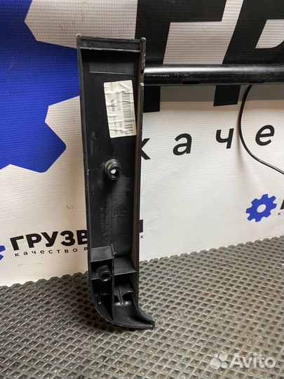 Кронштейн зеркала кабины правый Renault Premium
