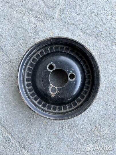 Шкив помпы Chevrolet Cruze J300 F18D4