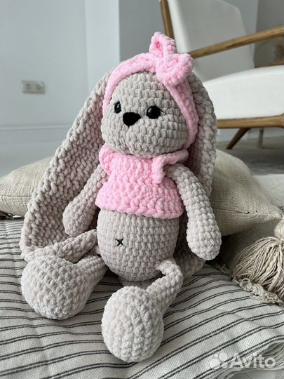 Вязаный заяц