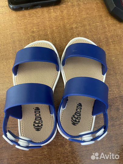 Сандалии для девочки