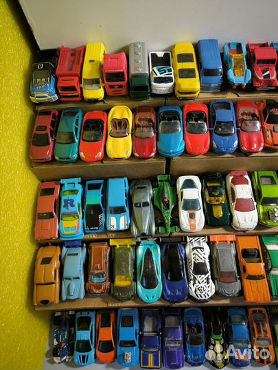 Машинки Hot wheels