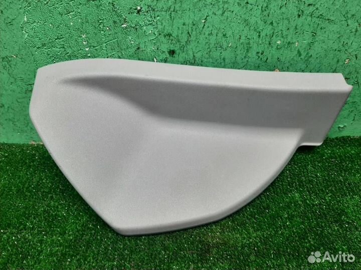 Накладка торпедо правая Mercedes Benz E-class W21