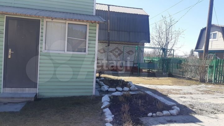 Дом 53 м² на участке 4 сот.