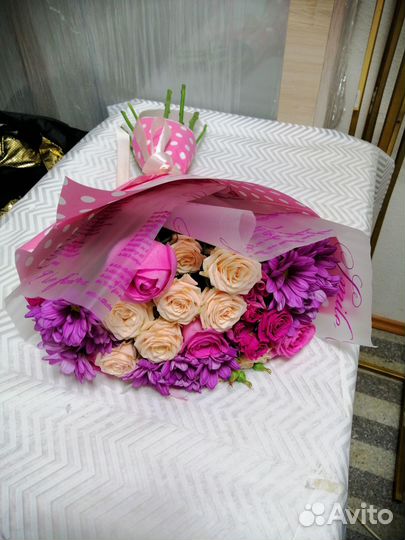 Доставка букетов из пионов и др