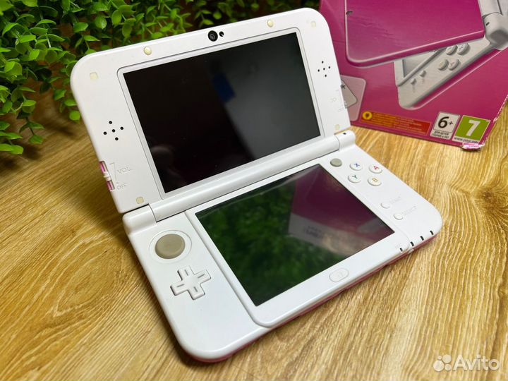 New Nintendo 3DS XL Pink-White Прошитая с играми