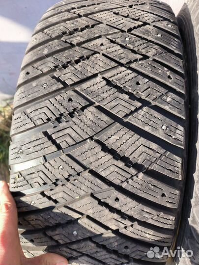 Goodyear UltraGrip Ice Arctic SUV 285/60 R18