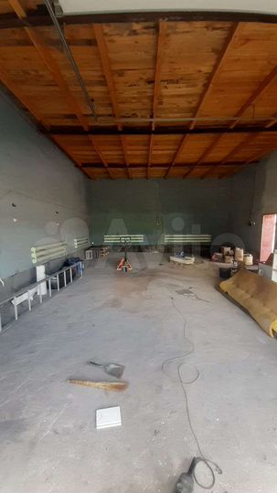 Гараж, > 30 м²