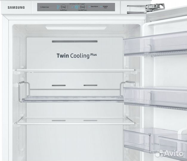 Встраиваемый холодильник Samsung BRB30615EWW/EF