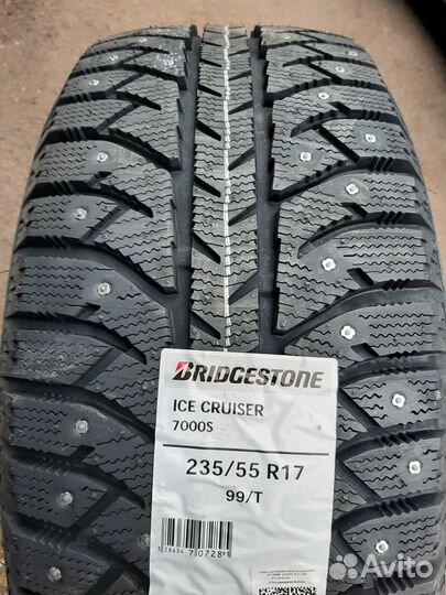 Bridgestone Ice Cruiser 7000 235/55 R17 99T