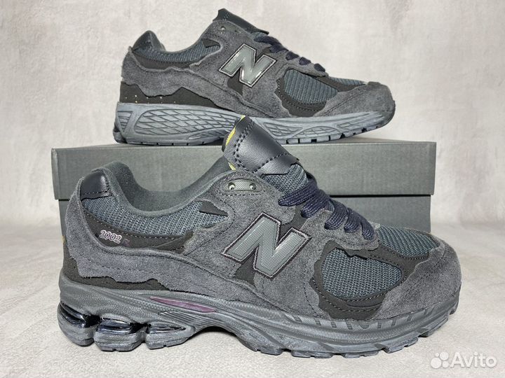 Кроссовки New Balance 2002R