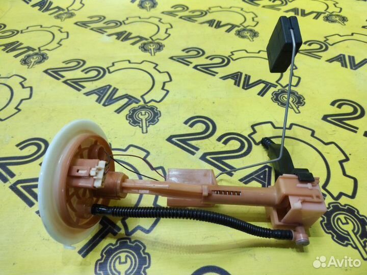 Датчик уровня топлива Lexus Gs430 UZS190 3UZ-FE