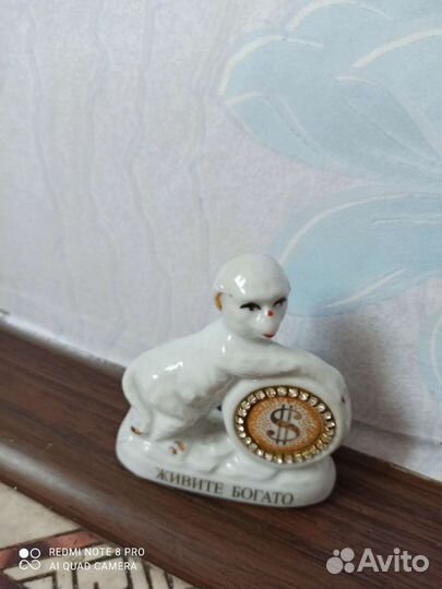 Сувениры - статуэтки