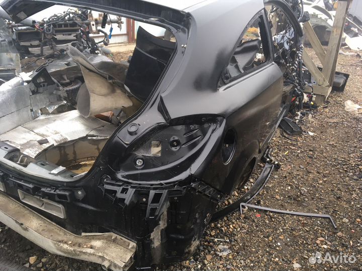 Задняя правая четверть крыло Opel Astra H купе