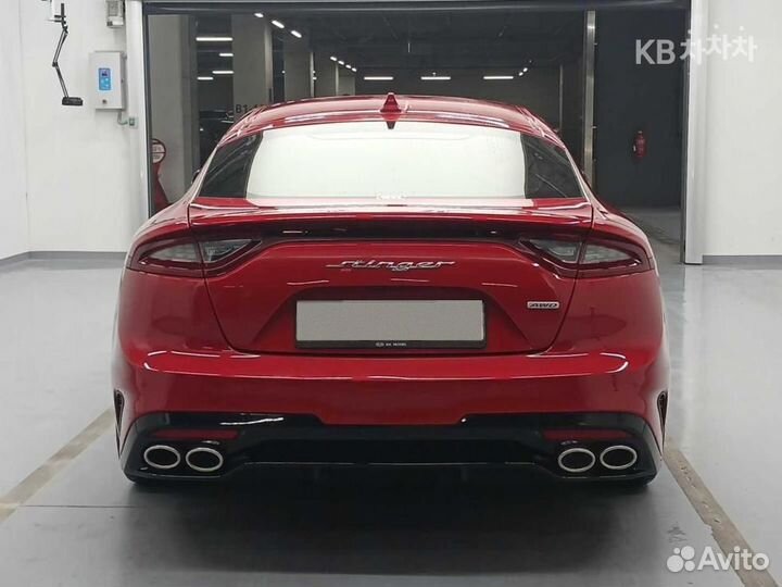 Kia Stinger 2.0 AT, 2019, 39 000 км