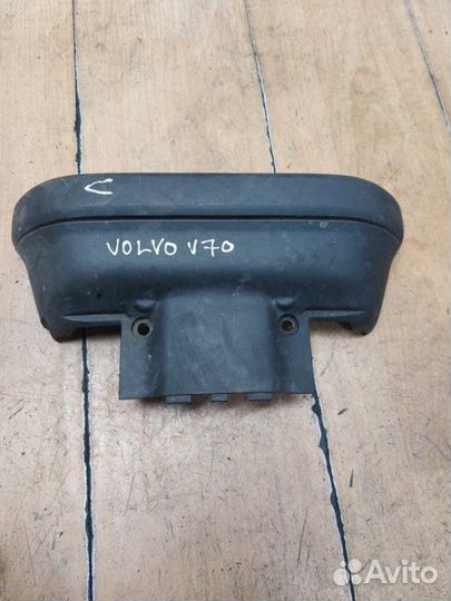 Защитная крышка ремня грм Volvo V70 B5204T5 2004