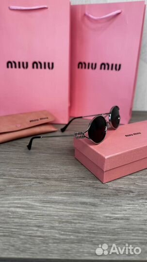 Солнцезащитные очки miu miu