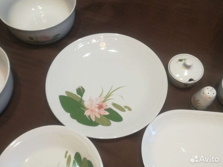 Продам Столовый сервиз Лотос GDR