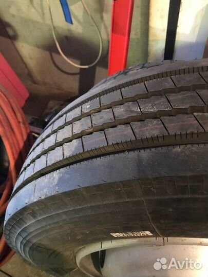 Колесо на газон next