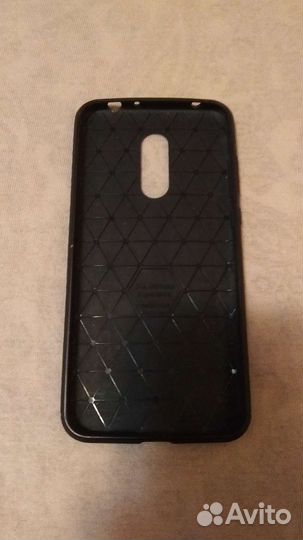 Чехол на телефон