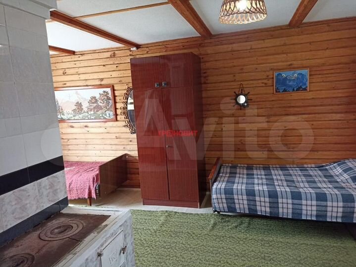 Дом 63 м² на участке 4 сот.