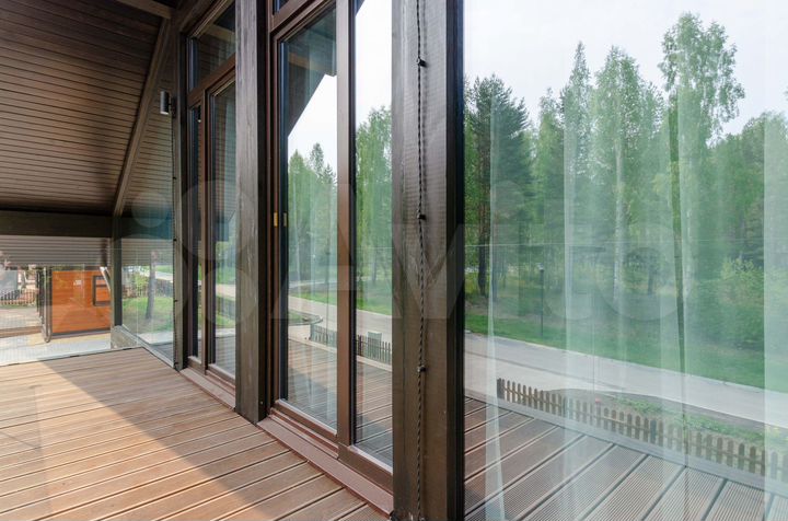 Коттедж 185 м² на участке 13 сот.