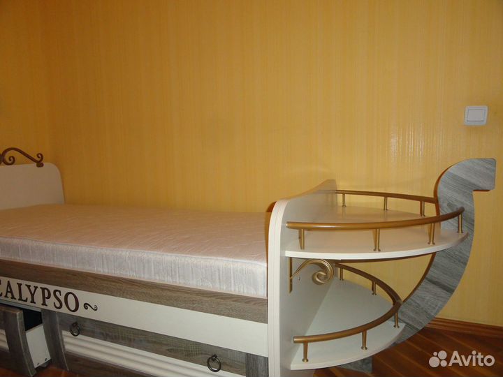 Набор детской мебели