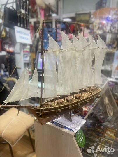 Корабль из дерева