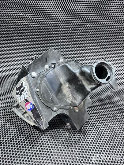 Корпус фильтра Honda CRF 450R 2005-2008