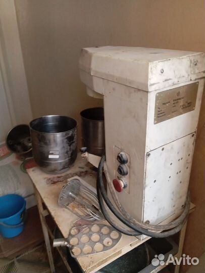 Взбивальная машина