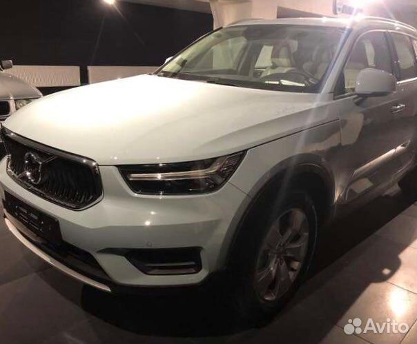 Volvo XC40 2017г по запчастям