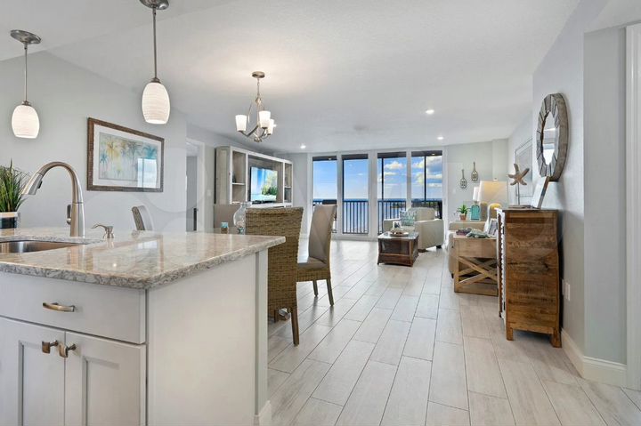 1-к. квартира, 56 м², 17/25 эт.