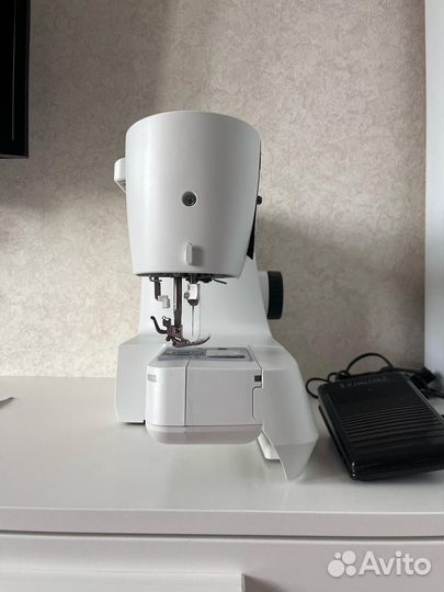 Швейная машинка necchi