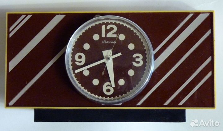 Часы настольные СССР разные