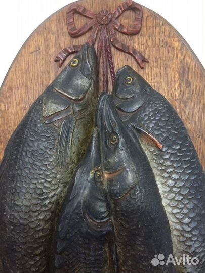 Антикварное панно рыбы